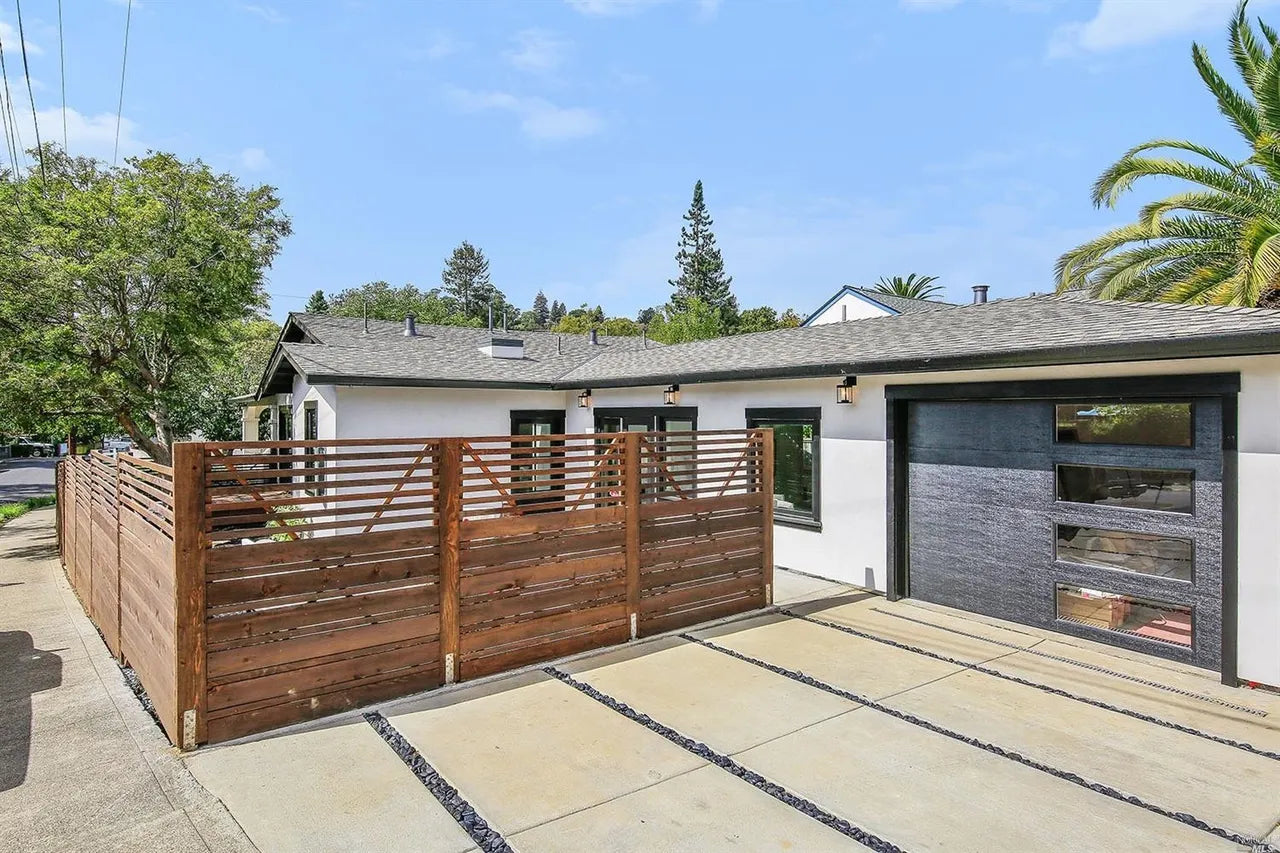 Mill Valley House - Image 4